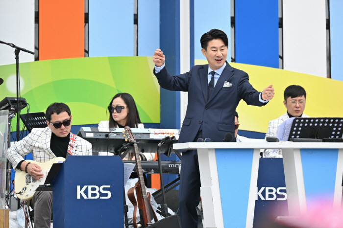 남희석 "'전국노래자랑' MC 누가 해도 어려워..김신영과 서로 응원" …