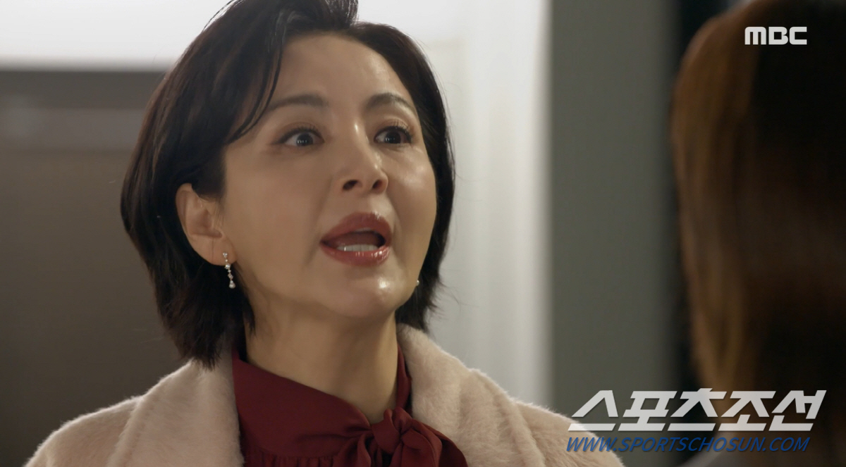 "넌 그냥 꽃뱀일뿐이야". 윤해영, '오승아=친딸' 알고 과거 막말 후회…