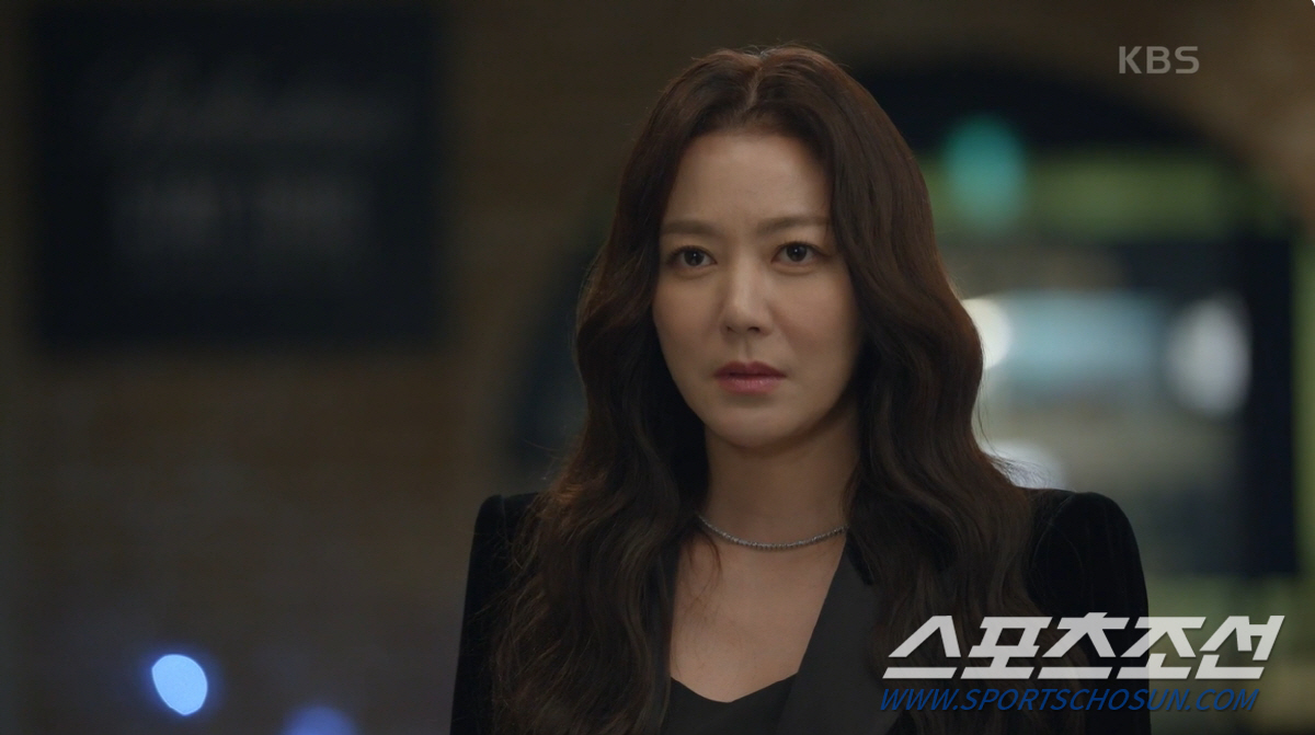 "불륜 스캔들 갖다대겠죠". 이소연, '악성 루머'로 JY그룹 대표 해임…