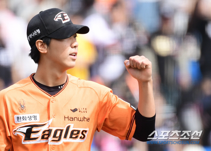 '되는 집은 뭘 해도 된다' 제2의 김광현, 한화 특급 신인...데뷔전 …