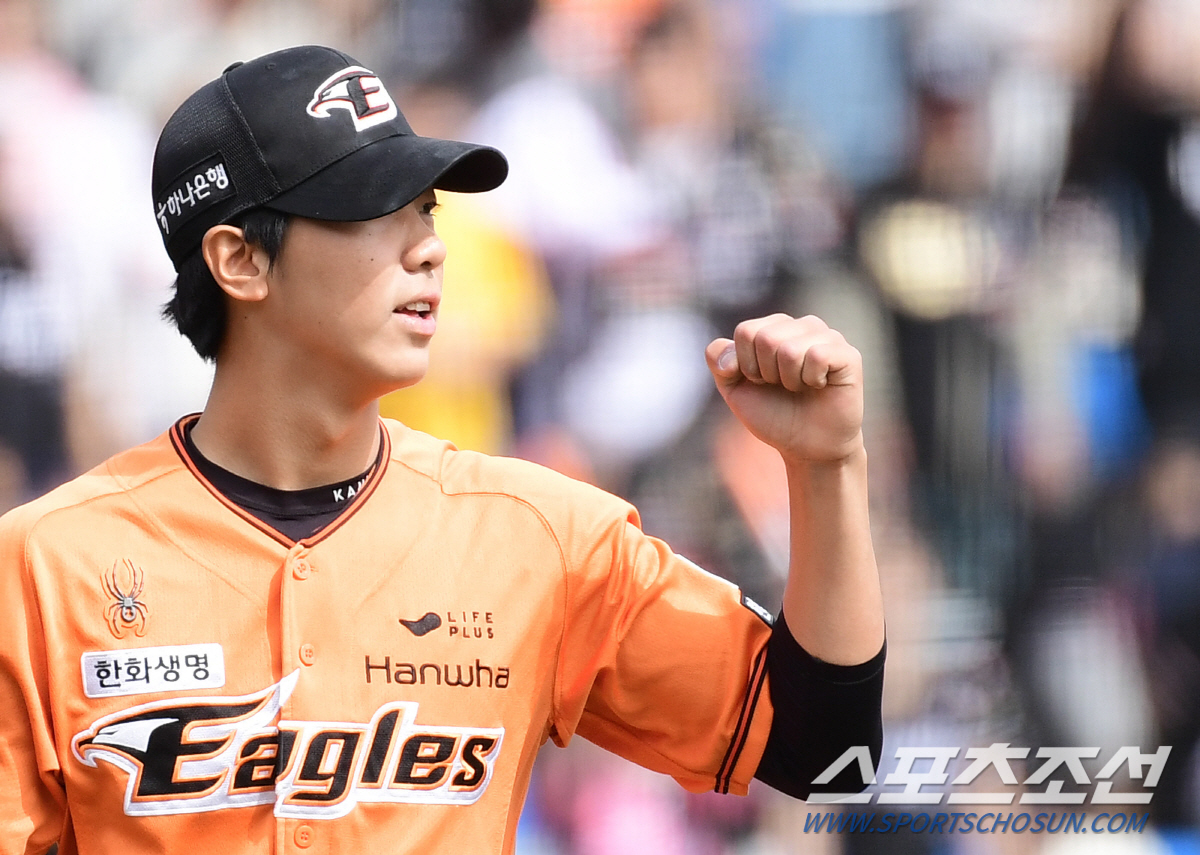 '되는 집은 뭘 해도 된다' 제2의 김광현, 한화 특급 신인...데뷔전 …