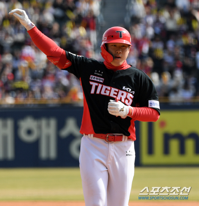 '서건창 3안타+윤영철 5이닝 5K 무실점' KIA, 두산 9-3 제압 …