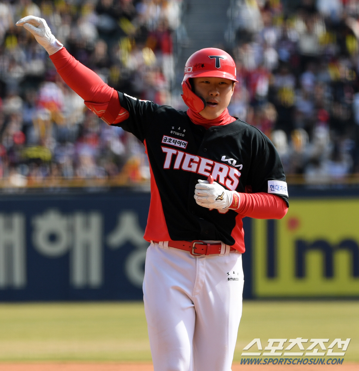 '서건창 3안타+윤영철 5이닝 5K 무실점' KIA, 두산 9-3 제압 …