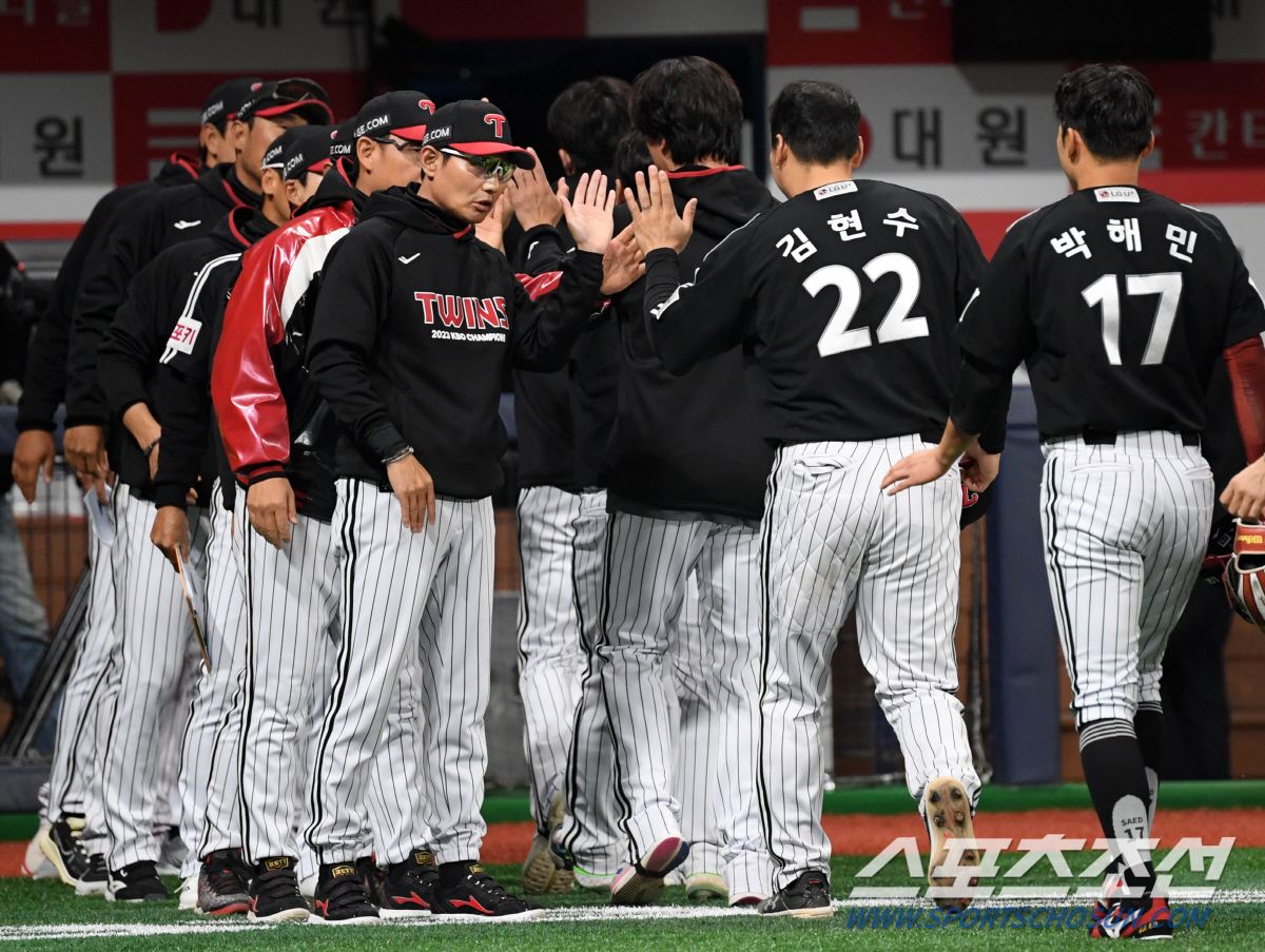 '완전히 갈린 우승후보 3강 초반 행보' KIA 2위, LG 5위, KT…