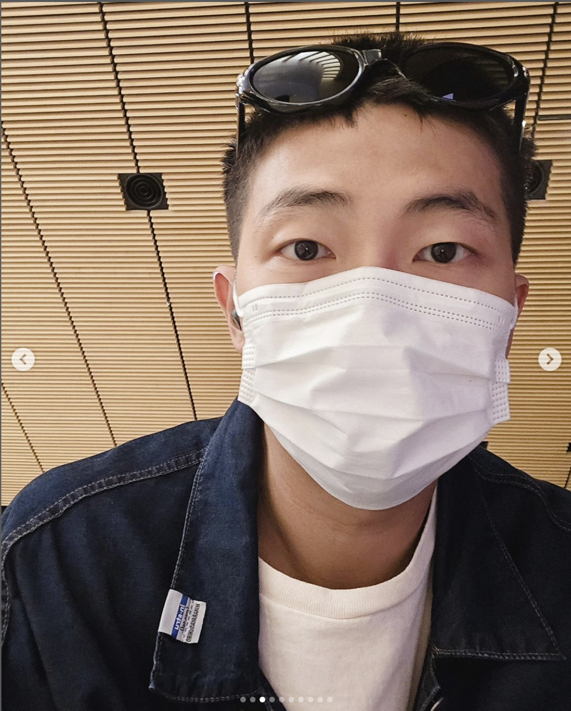 "24년에도 보라해" 군 휴가 나온 RM, 여전한 팬♥...짧은 머리도 …