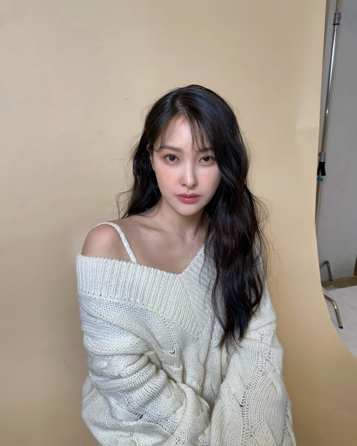"내 피부 빛나넹"…'35세' 박규리, 피부 자신감에 '쇄골 노출' 섹시…