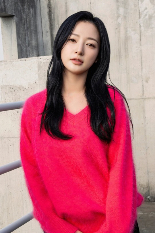 송하윤 측 "학폭 의혹 사실무근, 제보자와 일면식도 없어" (공식입장)[…