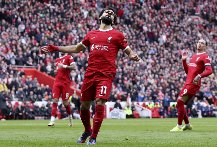'SON이 안 가면? 나도 남아야지!' 스승 떠나도 'EPL 윙어 전설'…
