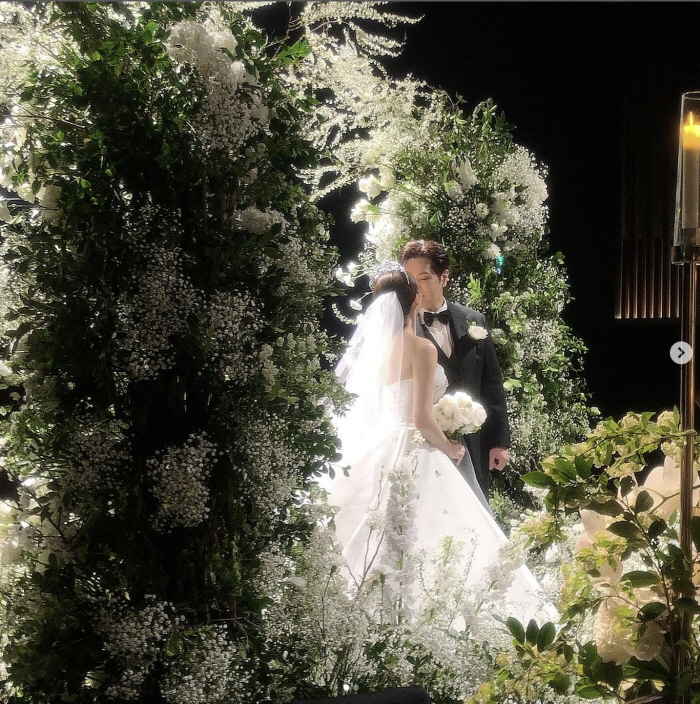나윤권, ♥첫눈에 반한 아내와 결혼 소감 발표..."많은 축하 감사, 잘…