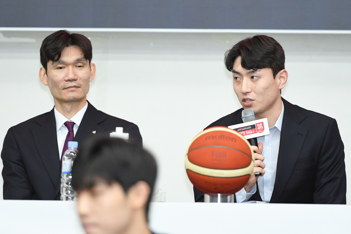 뜨거운 입담으로 예열마친 '봄 농구', 인터뷰 폼 미쳤다 [KBL PO …