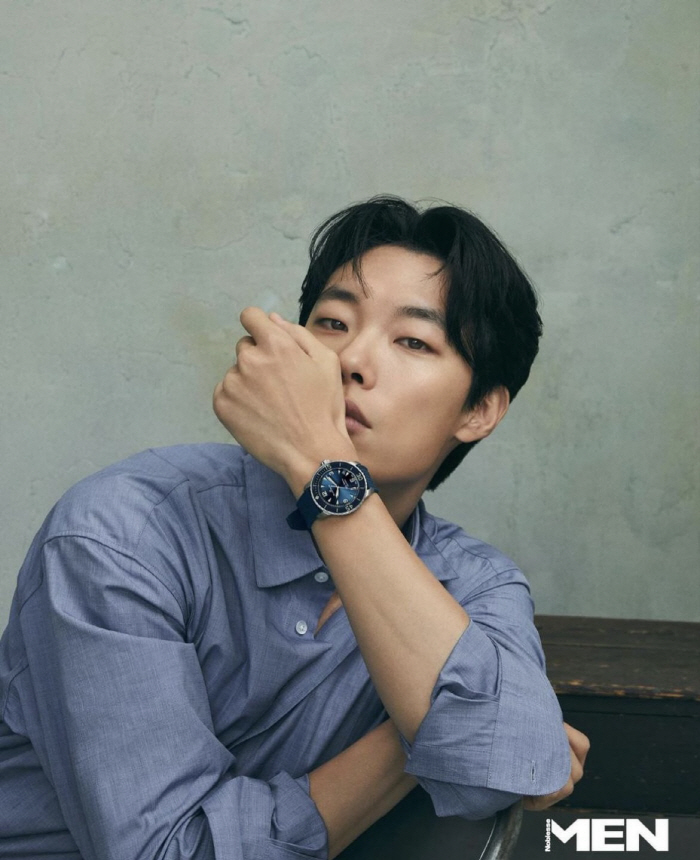 [SC이슈] "한소희와 결별→SNS 재개"…류준열, 화보 촬영 '열일 행…