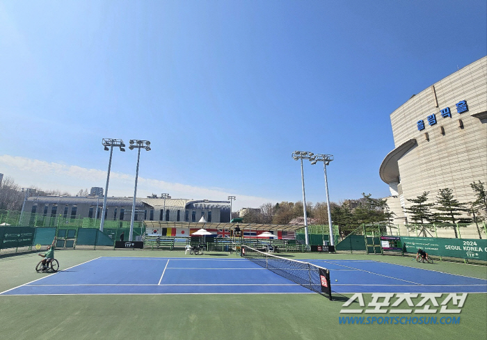 '韓 휠체어테니스 최강자'임호원, 부상투혼 발휘해 日 스즈키 2-0 완파…