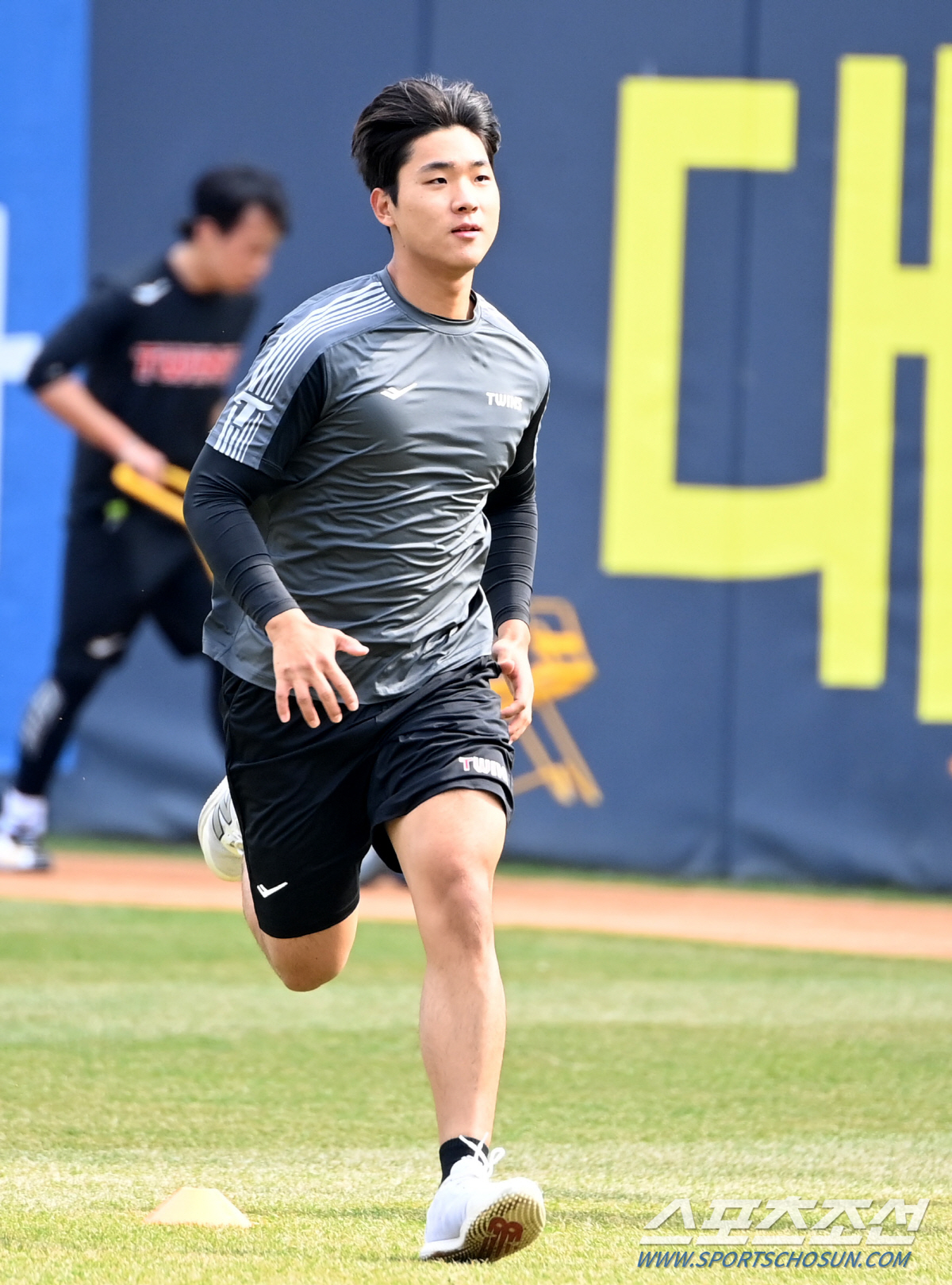 '트레이드 합류' 150km 광속 사이드암, 전격 1군 등록..."안 쓸…