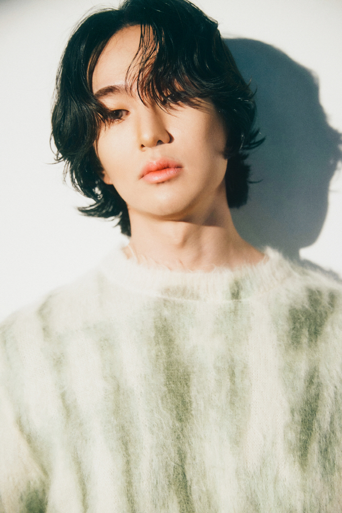 [공식]샤이니 온유, 신생 기획사 그리핀엔터 전속계약…1호 아티스트로 새…