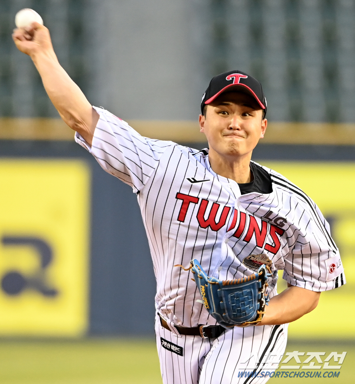 42년 KBO 역사, 14번째 대기록 만든 최원태와 하트...그런데 왜 …