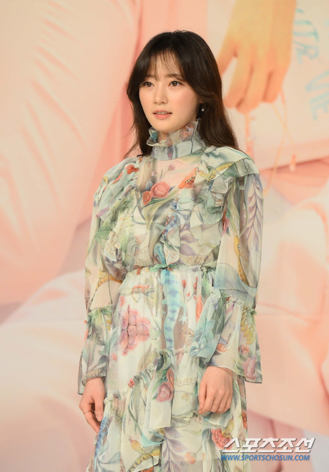'학폭 의혹' 송하윤, 인성 논란까지 터졌다 "현장 이탈 ·스태프 자주 …