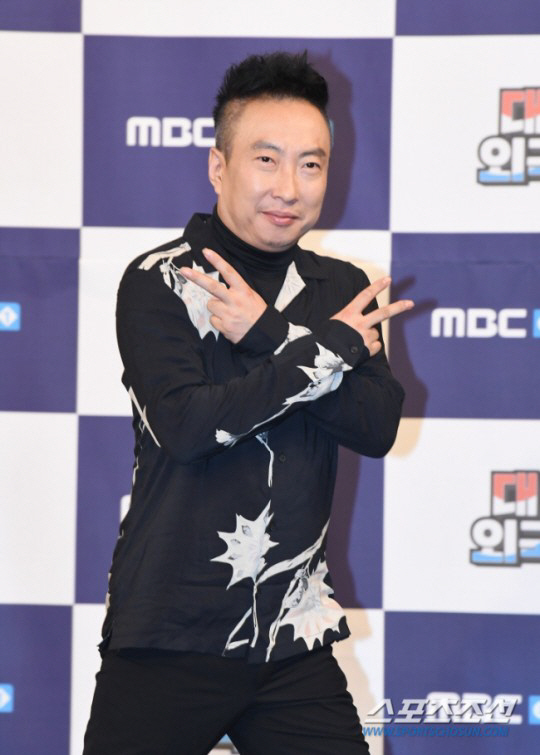 "박명수, 대학가라며 월급 더 줘"…과거 치킨집 알바생 미담 등장 '훈훈…