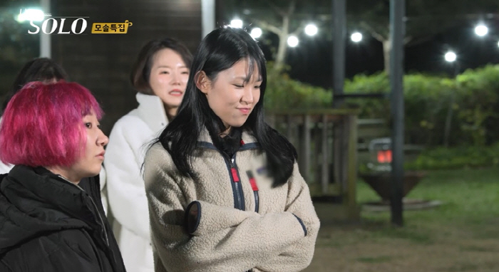 "커플 제로 분위기였는데"…'급' 꽁냥 커플 등장에 MC들도 '깜짝' "…