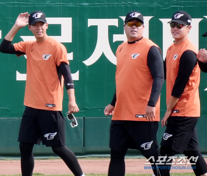 "휴식 요청" 류현진 첫 승 폭탄, 키움으로 넘어간다…3일 대전 한화-롯…