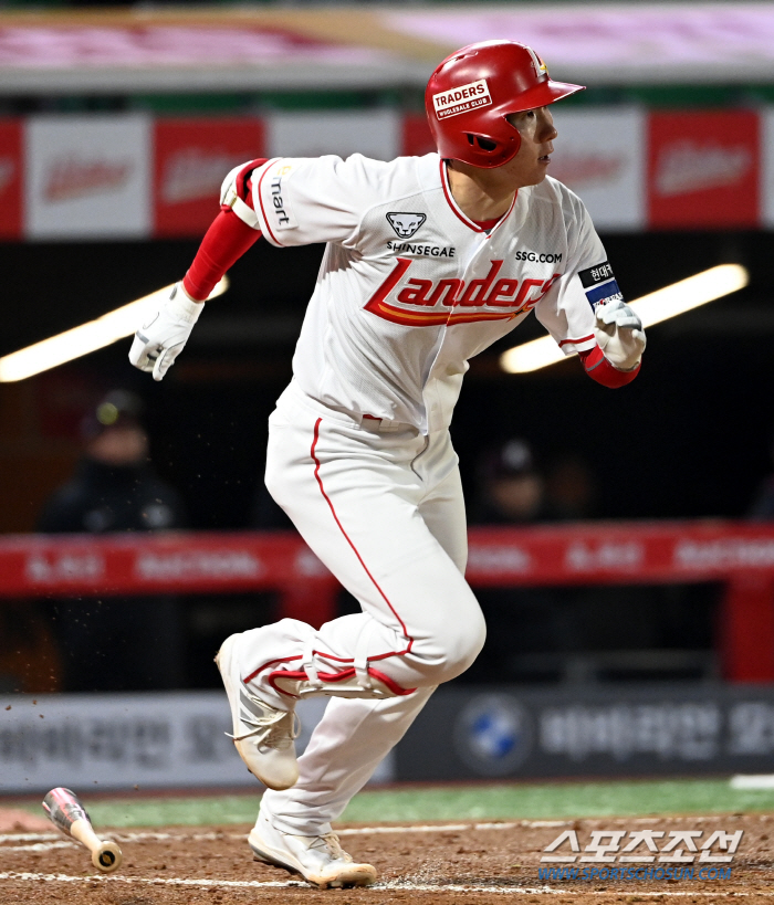 '한유섬 또 넘겼다!' 최정 빠진 SSG, 파죽의 5연승+승률 7할…두산…