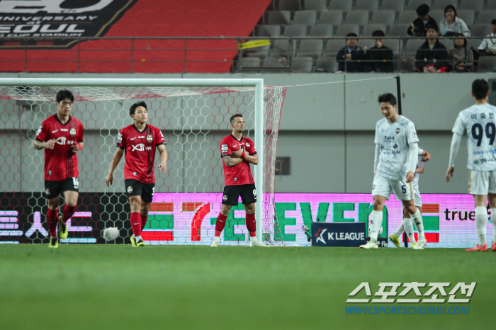 [현장인터뷰]'2골-2도움' 완벽 부활, 일류첸코 "김기동 축구와 내 스…
