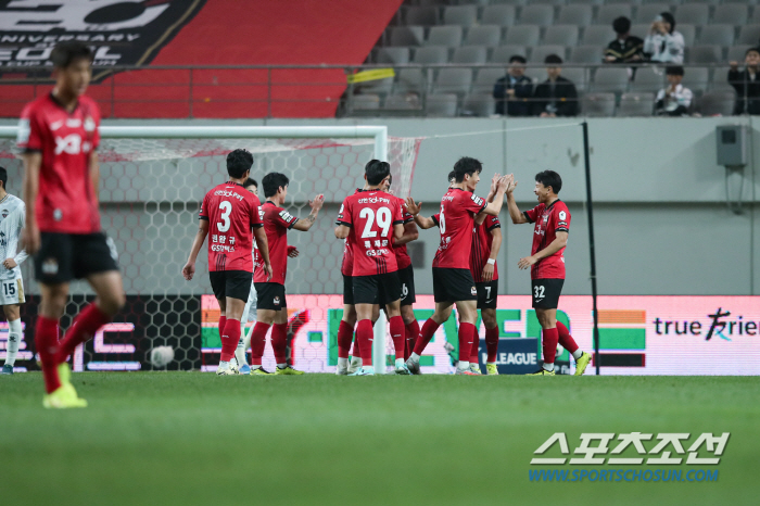 [현장인터뷰]'2골-2도움' 완벽 부활, 일류첸코 "김기동 축구와 내 스…