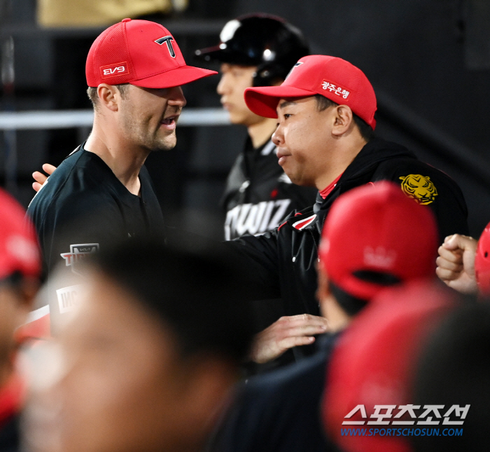 '헥터도 첫해 2연승했다' 12이닝 16K에 0볼넷 실화냐. 151km …