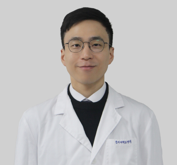 생리식염수로 코 세척, 알레르기비염에 도움 될까?