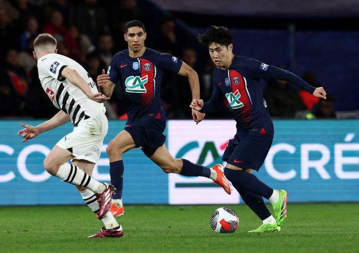 이강인 우승복 미쳤다...PSG 첫 시즌, 구단 역사상 최초 전관왕 도전
