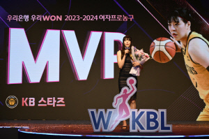 [현장인터뷰] MVP 전무후무 8관왕 박지수 