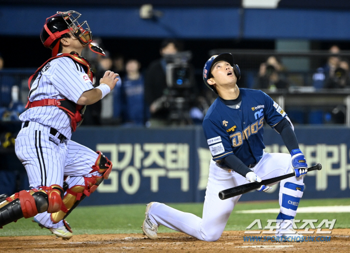 '작전미스→번트실패→병살타' 3번의 무사 1, 2루 찬스, 어찌 이렇게 …