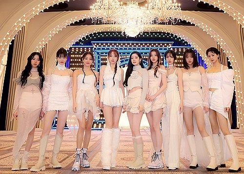 [JYP엔터테인먼트 제공. 재판매 및 DB 금지]