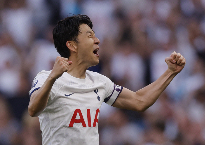 '전설' 손흥민, EPL 끝판왕급 기록 도전...생애 5번째 이달의 선수…
