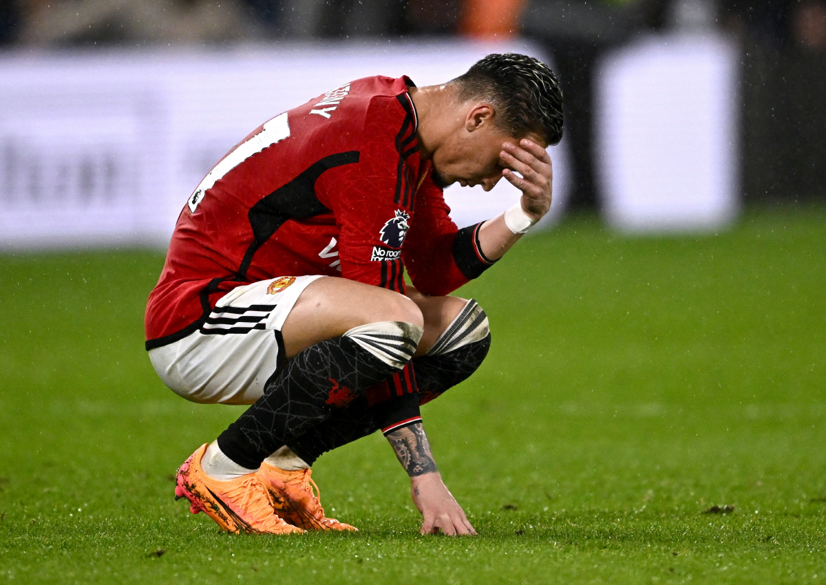 EPL 역사상 이런 패배는 없었다...맨유 대망신 새역사, 99분 17초…