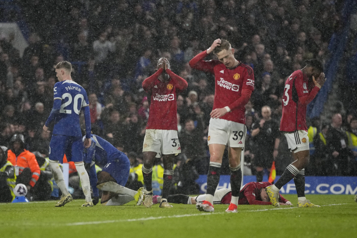 EPL 역사상 이런 패배는 없었다...맨유 대망신 새역사, 99분 17초…