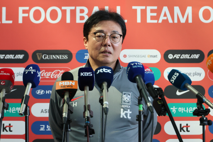 "우승컵 들고 금의환향" 황선홍호의 당찬 다짐...U-23아시안컵 본격 …