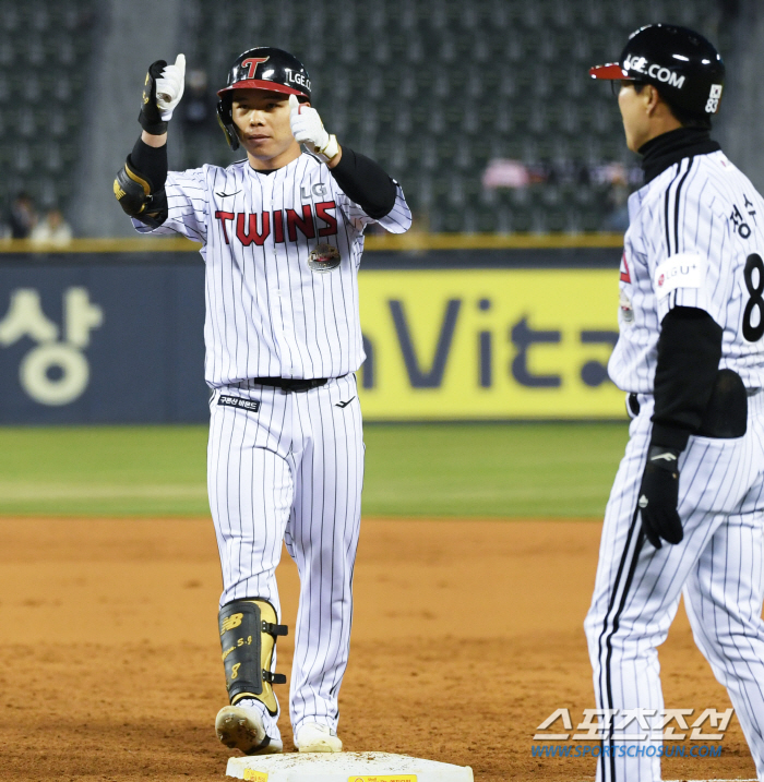 '2:0→2:3→7:3→7:7→8:7' '포수 강백호는 복덩이' 김민혁 …