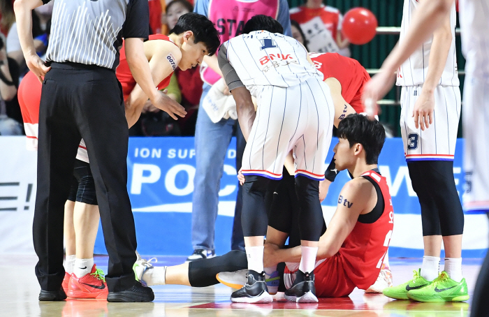 '허웅AS→라건아 앨리웁' 슈퍼팀 KCC 극강의 공격농구, SK 누르고 …