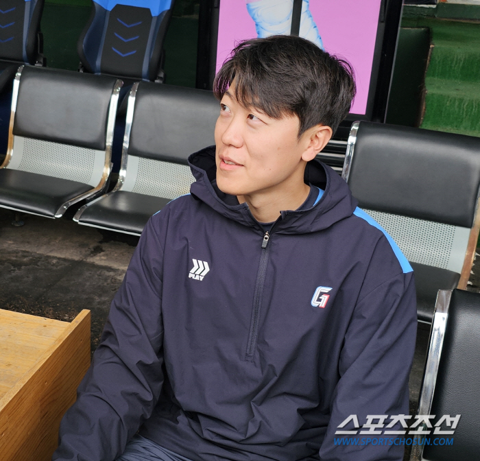 "'기다렸다'는 말에 뭉클" 7년전 마지막 가을야구 이끈 불꽃남자, 93…