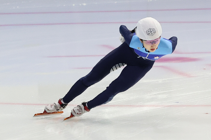 [대표선발전 1차] 황대헌 피한 박지원, 1000m 1위 등극! → 연이…