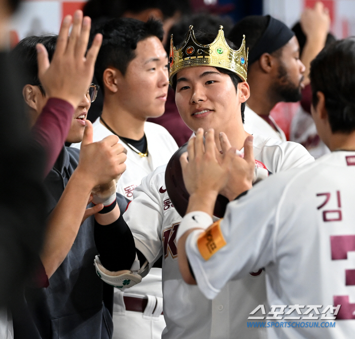 '7연승 맛, 우리도 좀 볼게요' 김혜성 극적 연장 끝내기포...키움, …