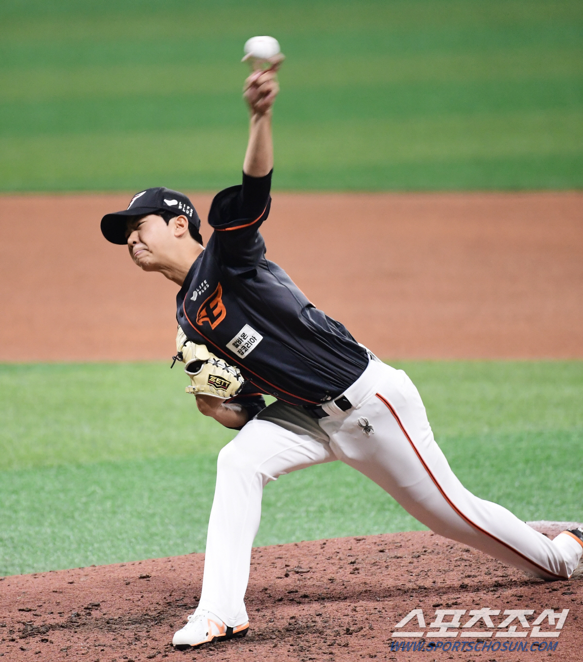 '특급 신인' 황준서만 있냐...좌완 150km 다크호스, 8연승 반란을…