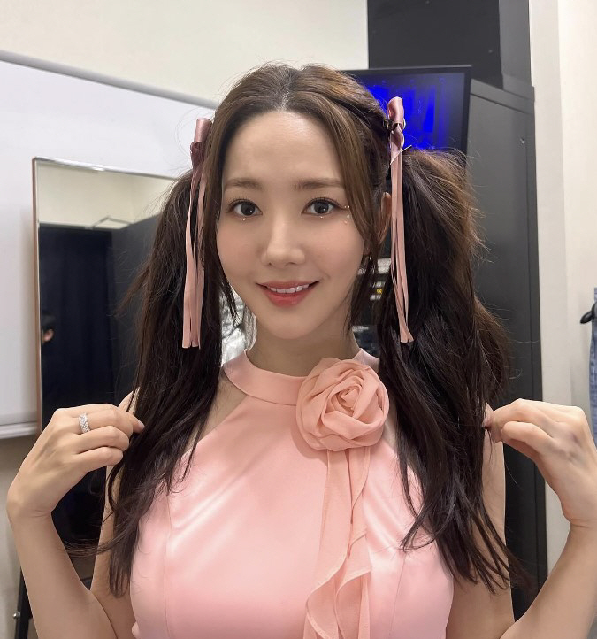 '38세' 박민영, 37kg로 뽐낸 아이돌 비주얼…양갈래 머리도 소화