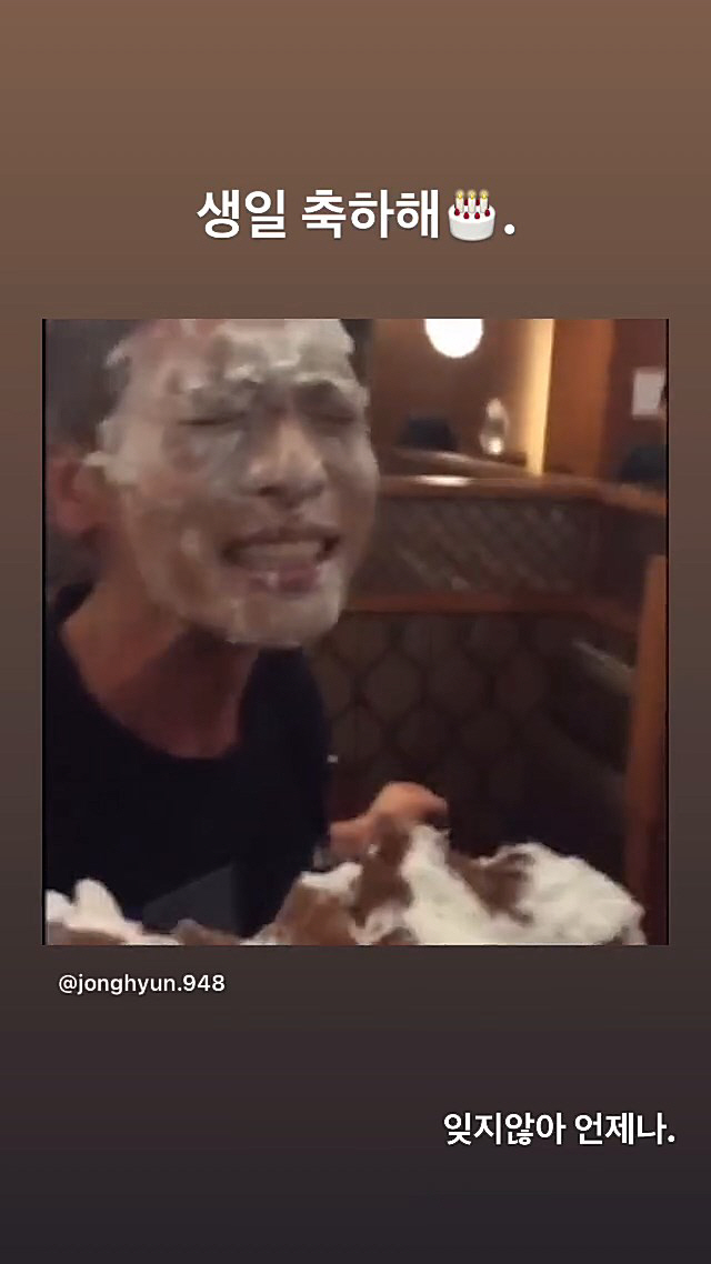 "잊지 않아, 언제나"…故종현 35번째 생일, 샤이니는 기억했다