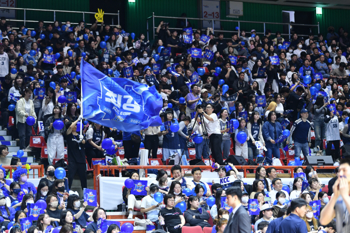 'DB 한판 붙자!' KCC, SK 또 대파하고 퍼펙트 4강행…15일 D…