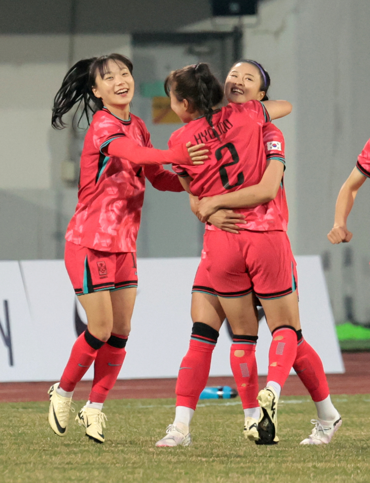 "추효주 27초 최단시간 골X최유리 2G연속골" 韓,필리핀에 2대1승[한…