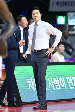 [현장인터뷰]6강 패배 전희철 감독 