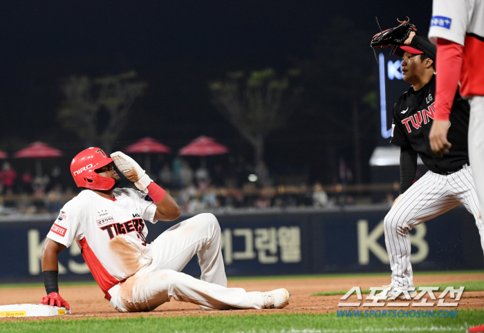 'MVP 페디 향기 솔솔' 난공불락 스위퍼 앞세워 시즌 3승 올린 네일.…