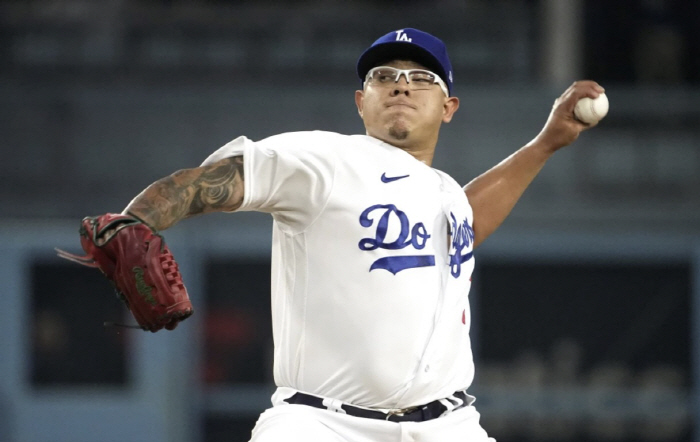 2억달러 걷어찬 청춘, 훌리오 우리아스 5가지 범죄혐의로 기소, MLB …
