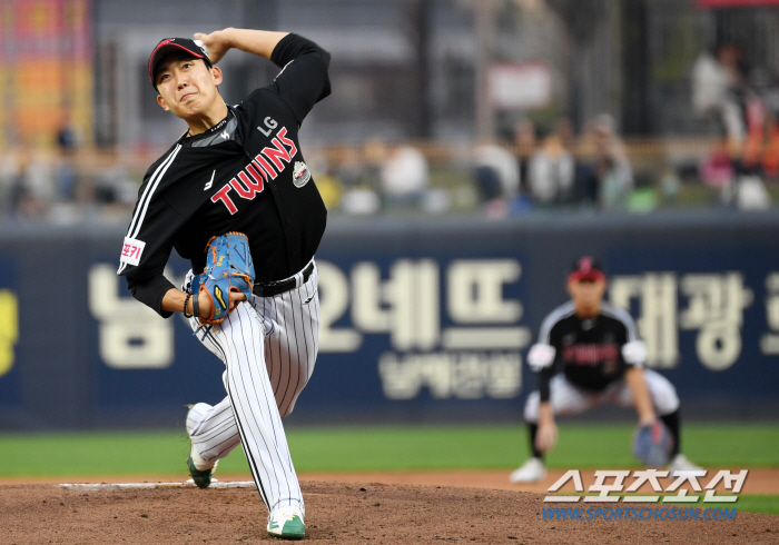 '외국인 에이스와 맞짱뜨는 5선발이 있다' 15이닝 무실점. 하루짜리 E…